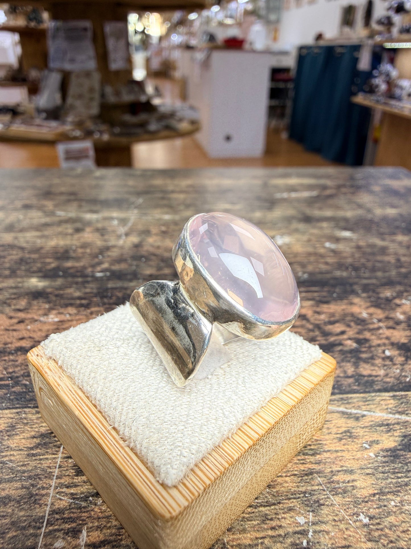 Bague Quartz rose en cabuchon