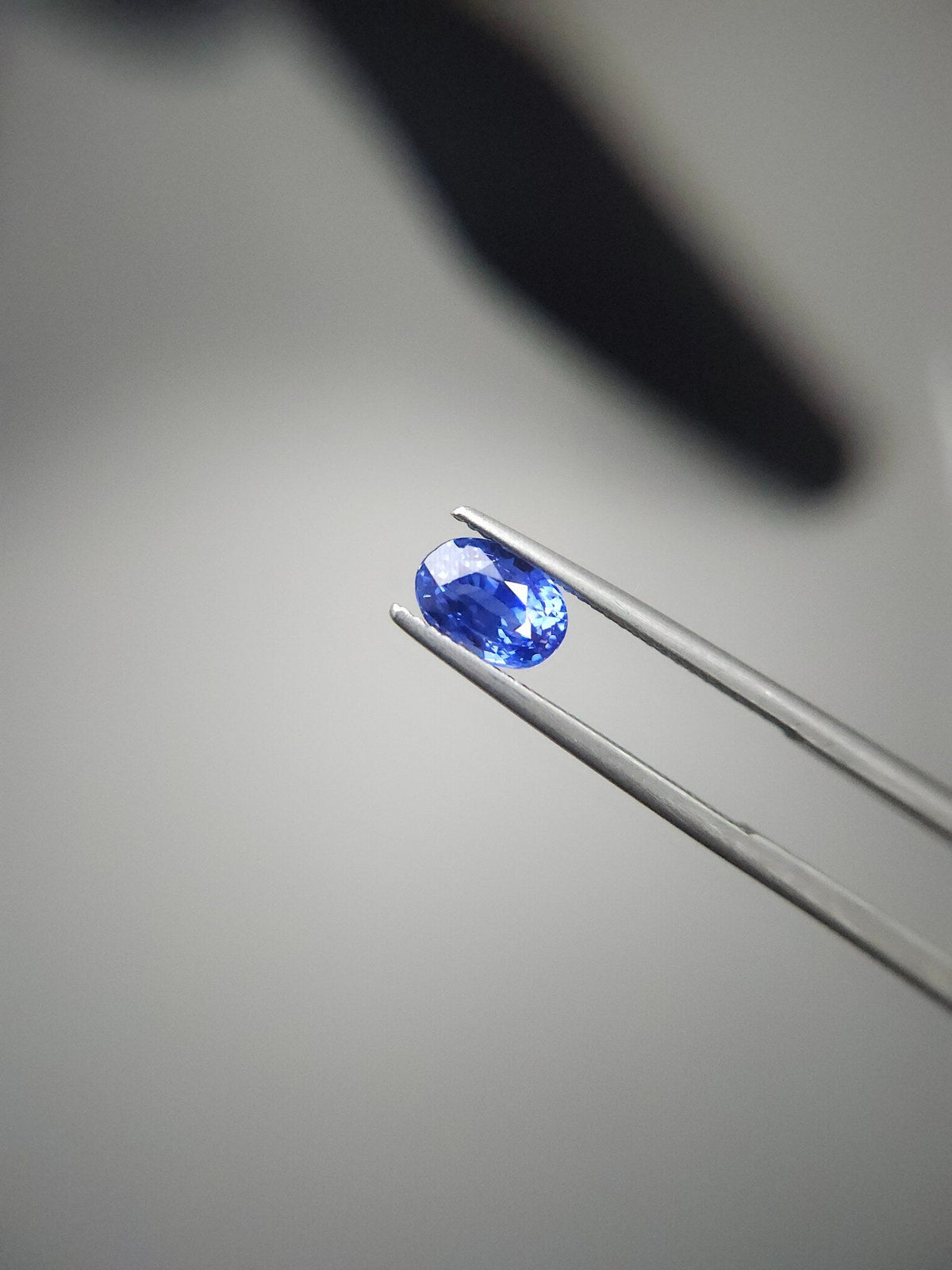 Pièce de collection en Saphir Naturel 2,15 carats – provenance Sri Lanka