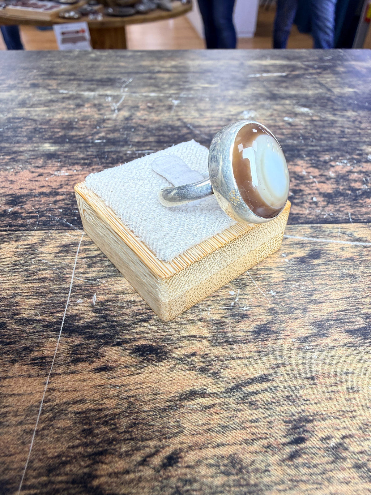 Bague avec une Agate ovale -taille ajustable