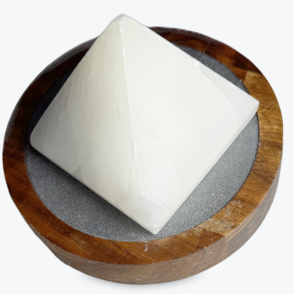 Petite Pyramide En Selenite | 160gr-5x5cm