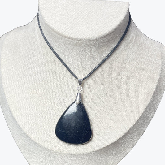 Pendentif Tourmaline Noire Goutte — 3,2 à 3,6 cm