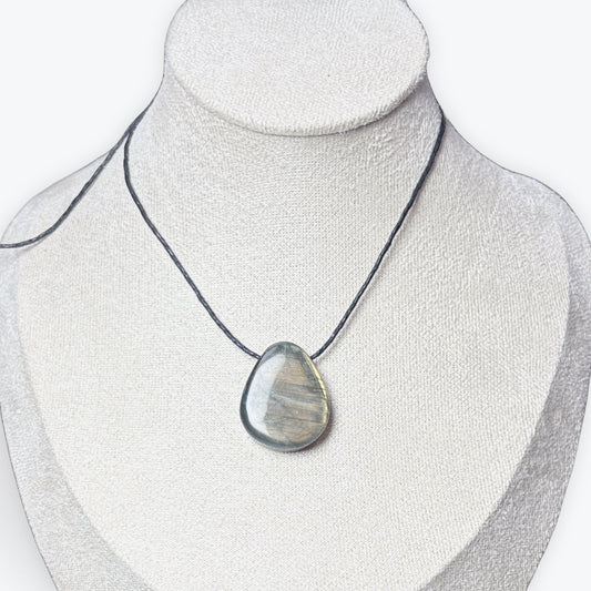 Pendentif en Labradorite percée - Formes variée