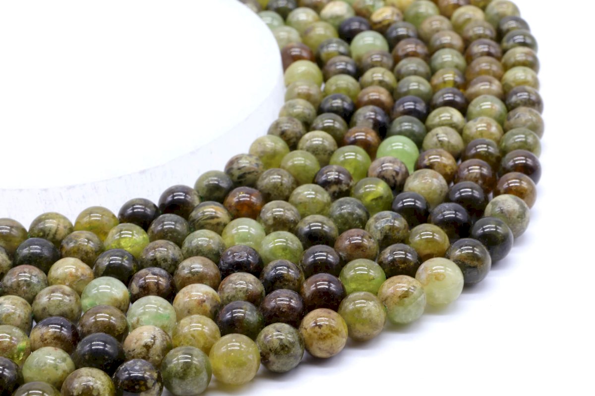 Perles Grenat Vert sur fil
