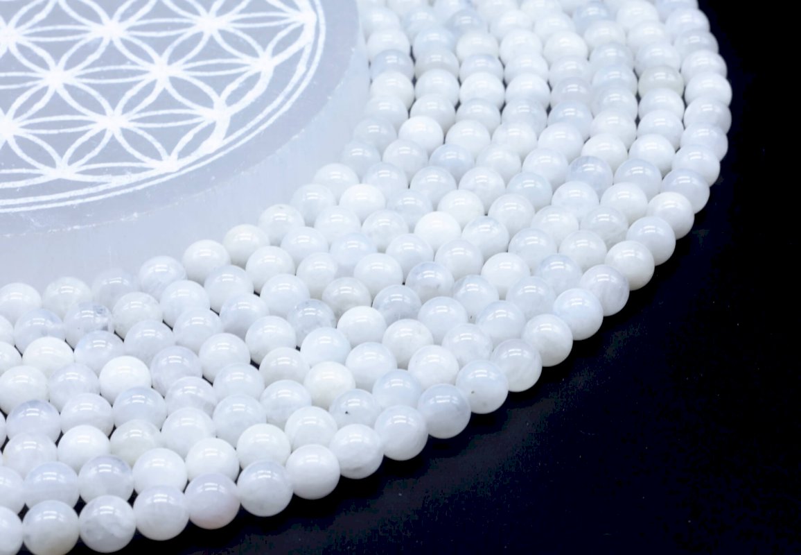 Perles de Lune Blanche 'AA' sur fil