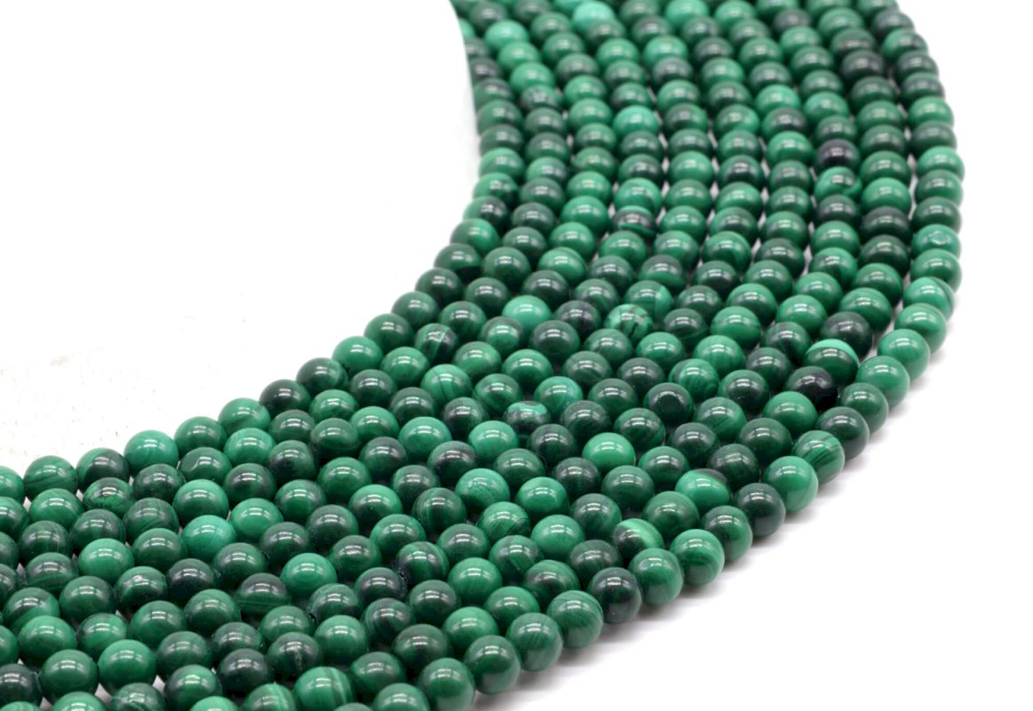 Perles 'Dark' Malachite 'AA' sur fil