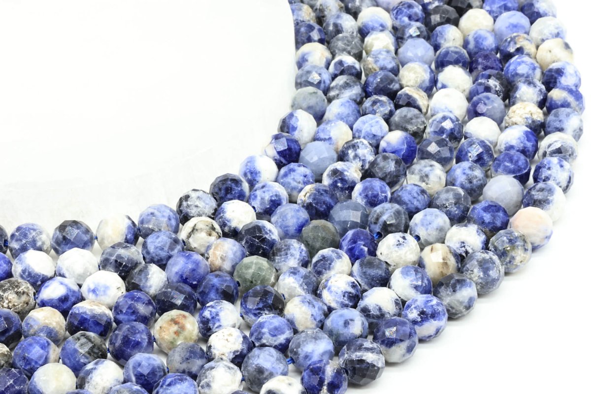 Perles facettées Sodalite sur fil