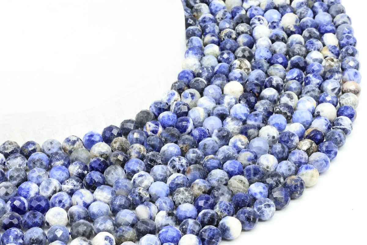 Perles facettées Sodalite sur fil