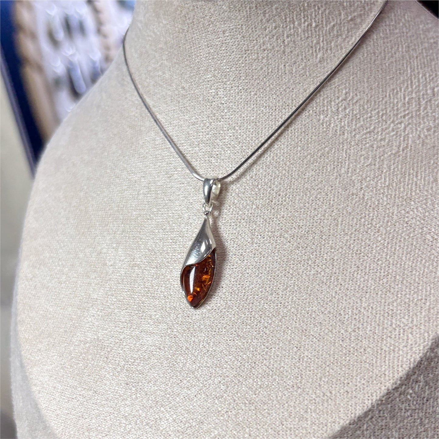 Pendentif Ambre marquise semi fermé - Argent 925