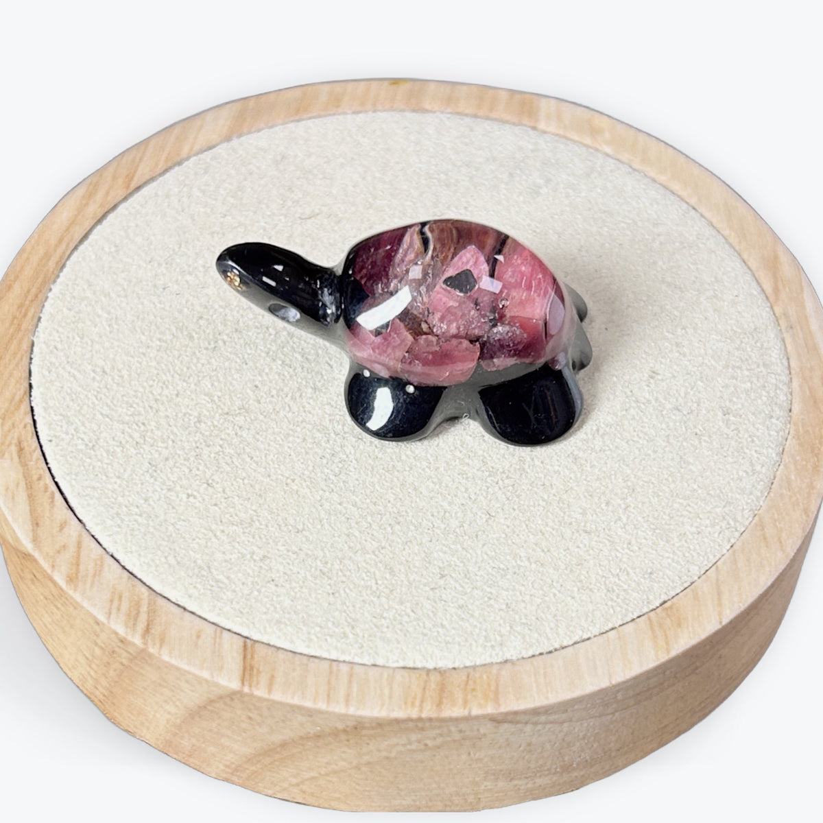 Tortue en Résine avec Thulite
