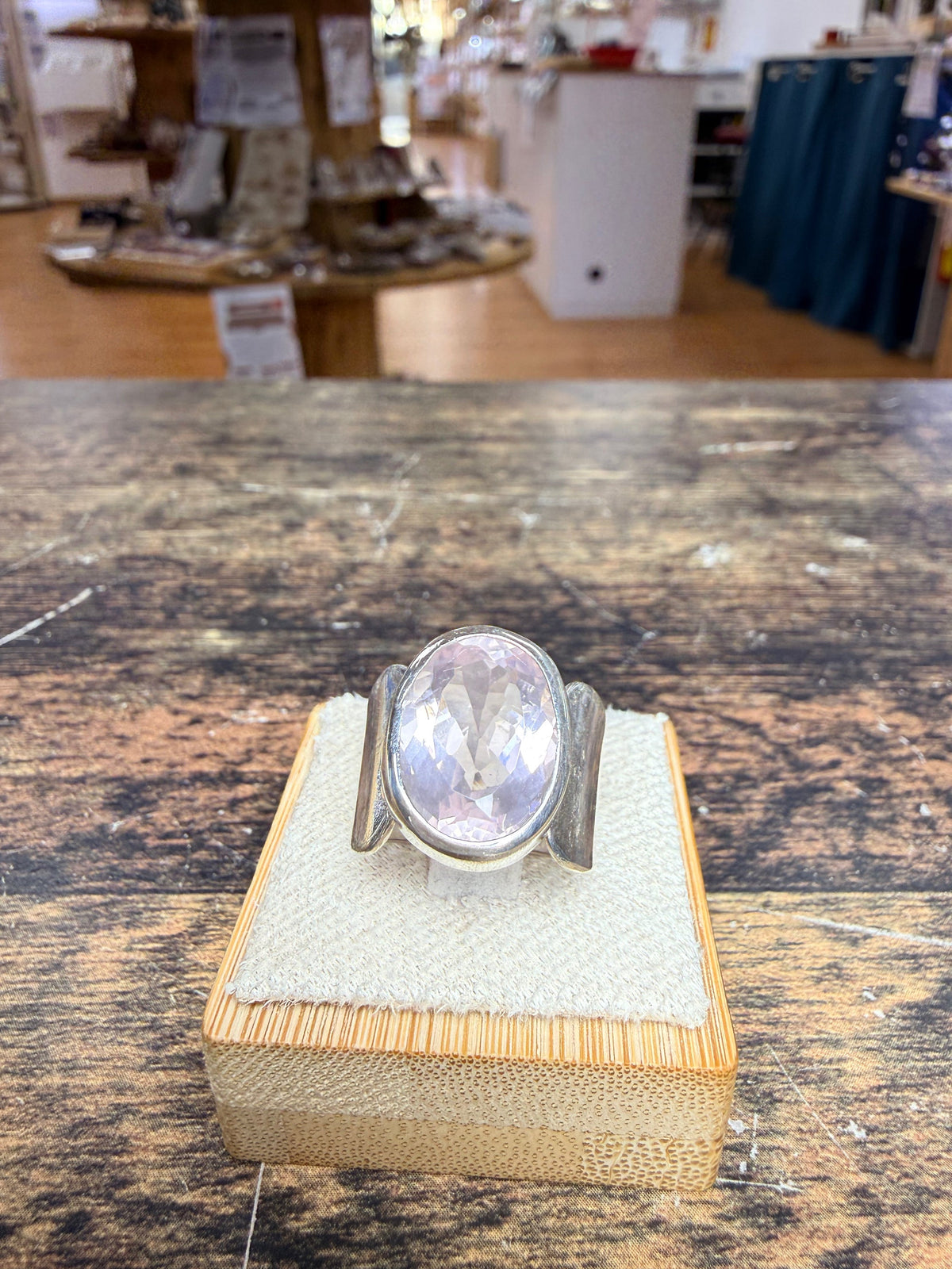 Bague chevalière Morganite