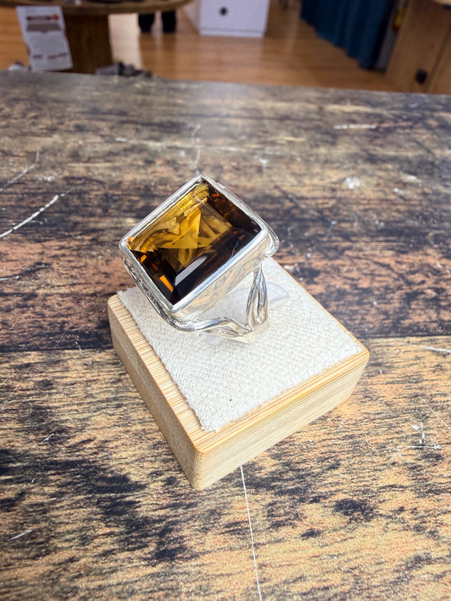 Bague Citrine carré