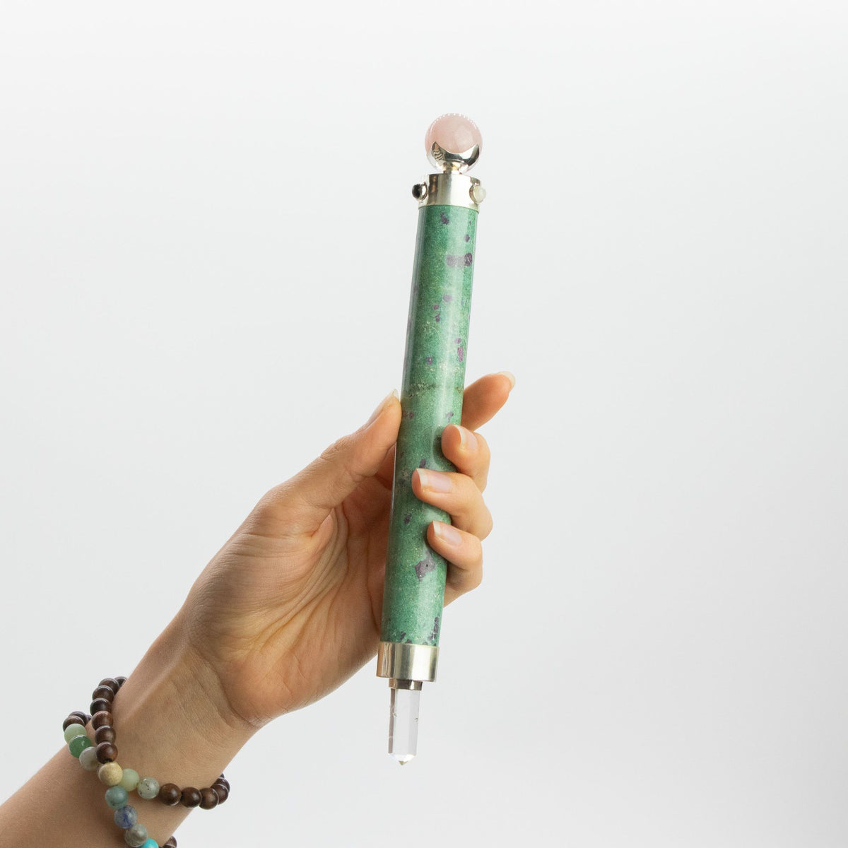 Baguette Fuchsite rubis et Quartz rose à sphère - 23 cm