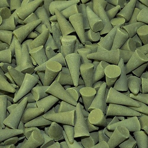 Amas de cônes d'encens Nag Champa de couleur vert tendre en vrac