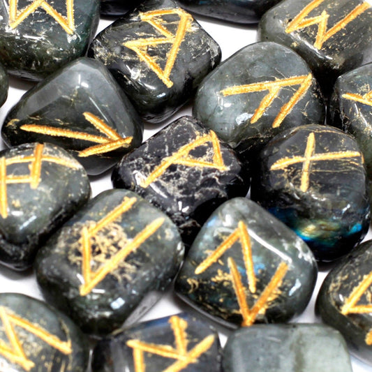 Runes Divinatoires en Labradorite – Intuition & Protection