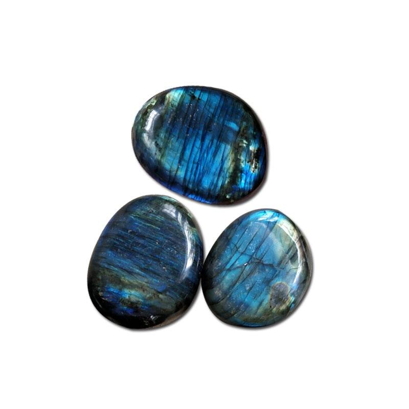 Galet en Labradorite de Madagascar — Protection et Intuition - Tatum Cristal