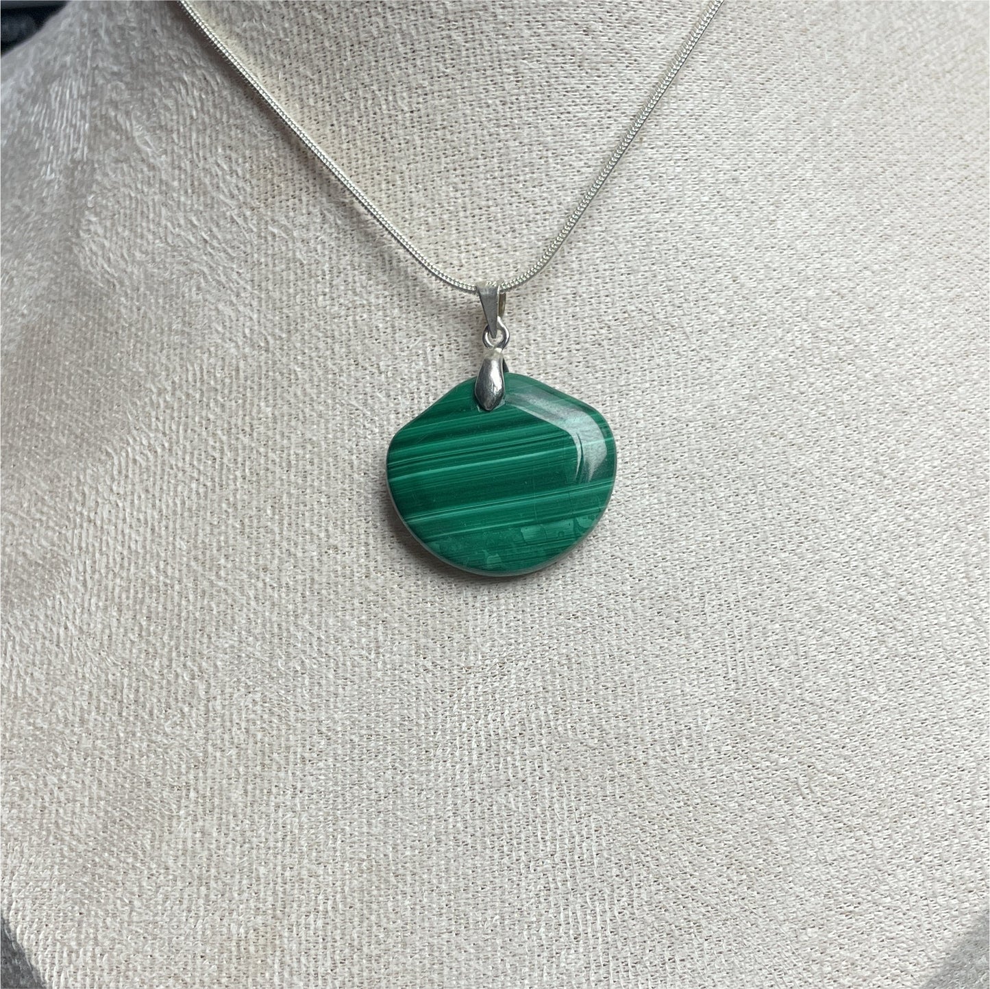 Pendentif Malachite médaillon