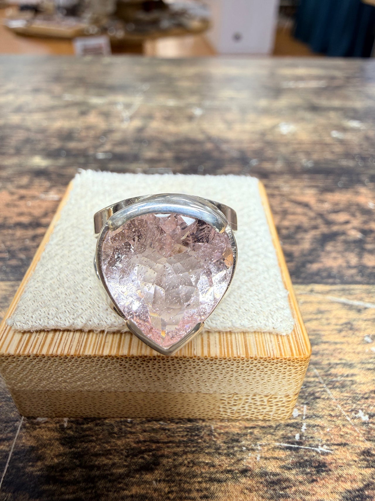 Bague Morganite poire ouverte