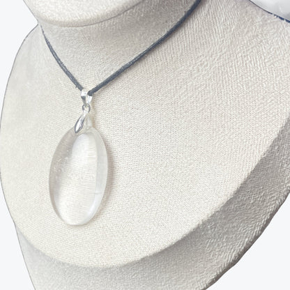 Pendentif Cristal de roche ovale