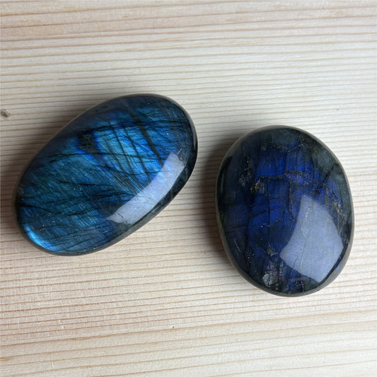 Galets en Labradorite extra qualité de Madagascar