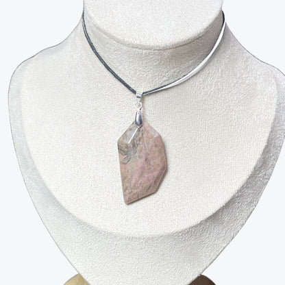 Pendentif Rhodonite facetté