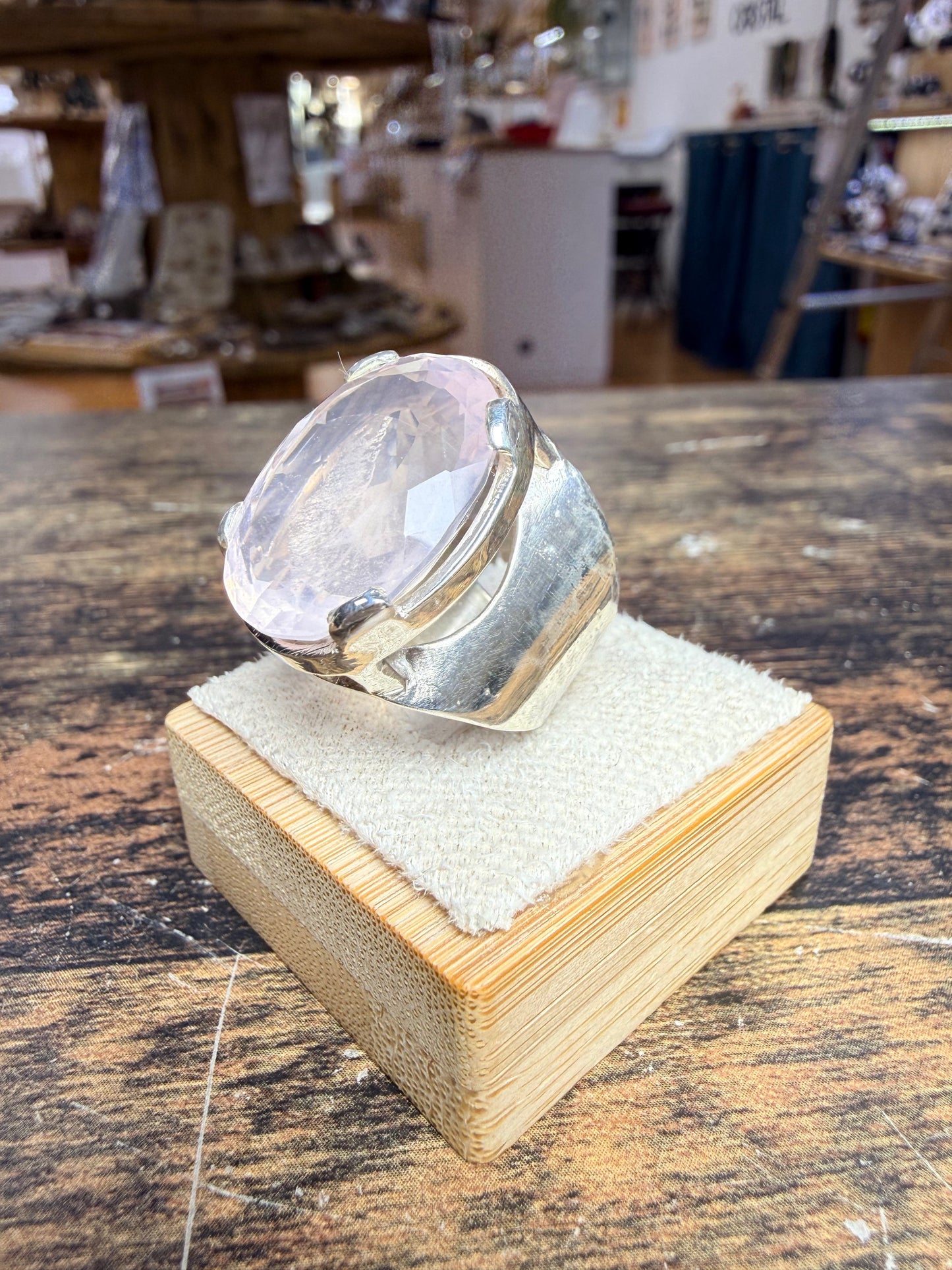 Grande chevalière Quartz rose ovale