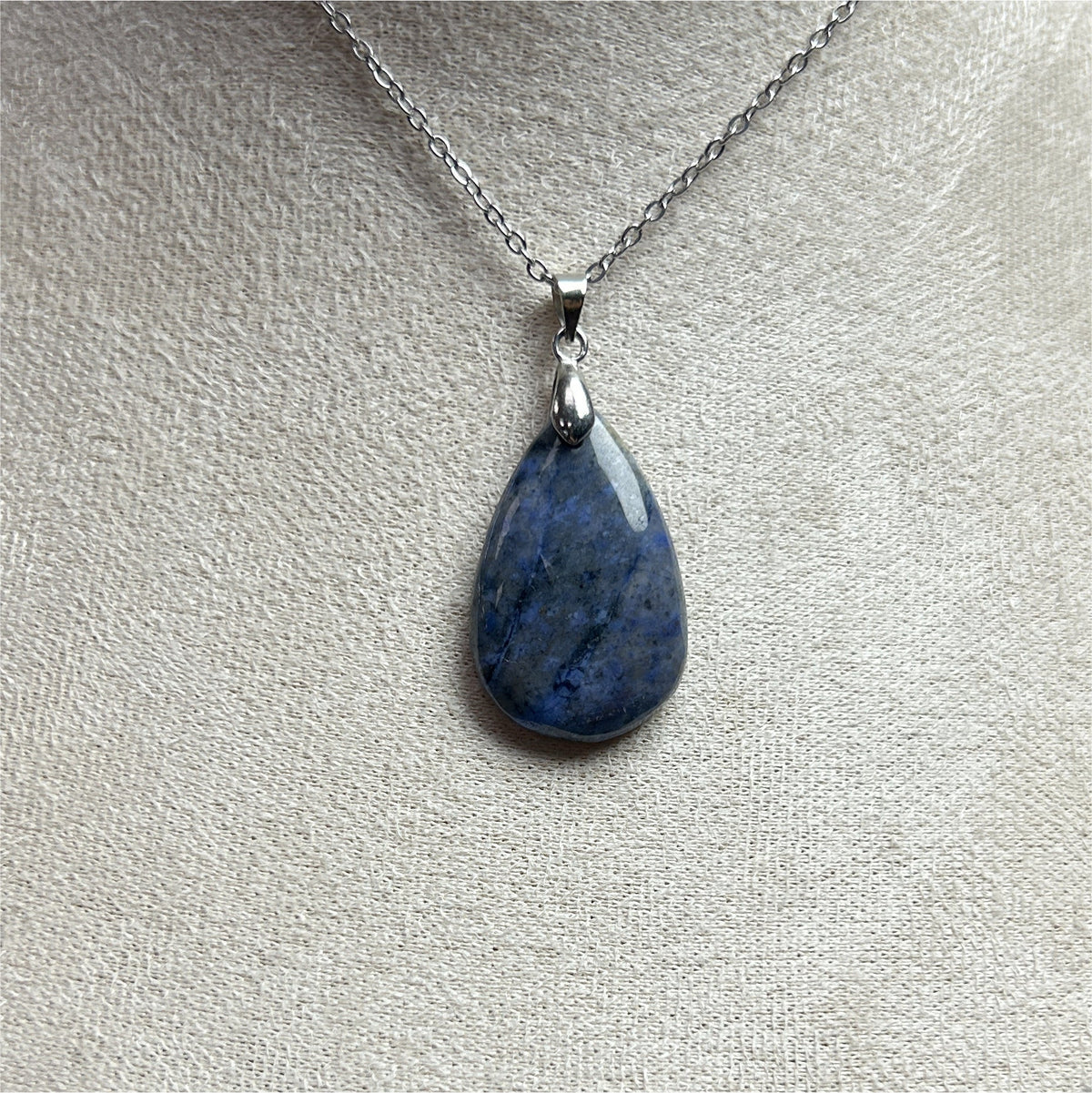 Pendentif Goutte - Dumortierite en Cabochon avec Bélière Acier Inoxydable – photo 2