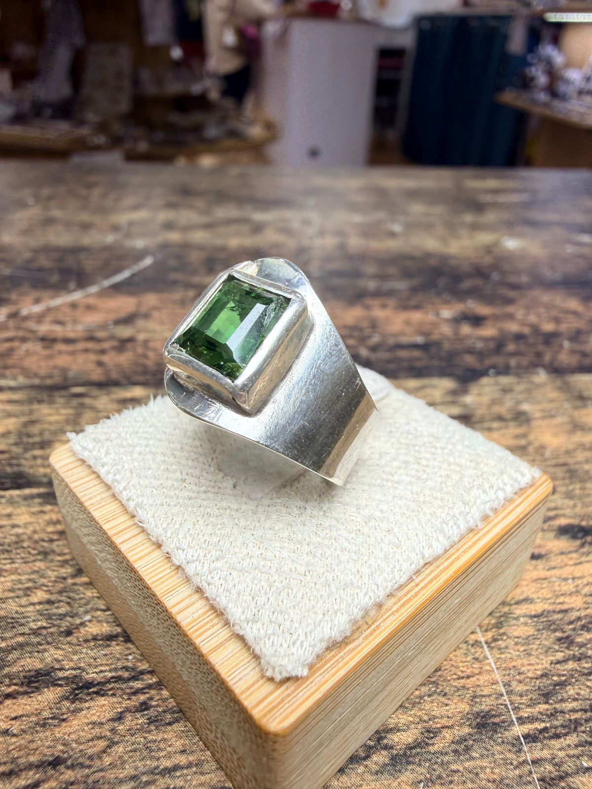 Bague Tourmaline verdélite design moderne