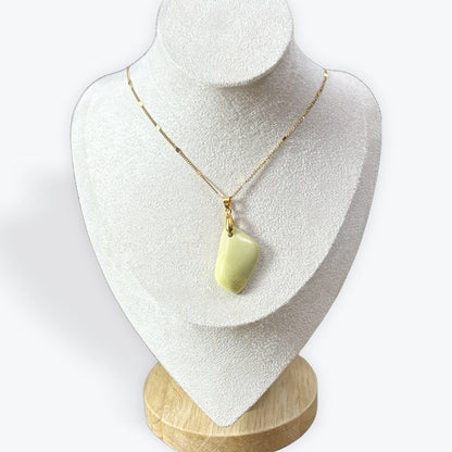 Serpentine jaune Pendentif Pierre roulée
