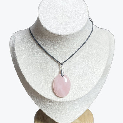 Pendentif quartz rose ovale