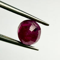 Gemme Rubis Ovale 1,29 Carat