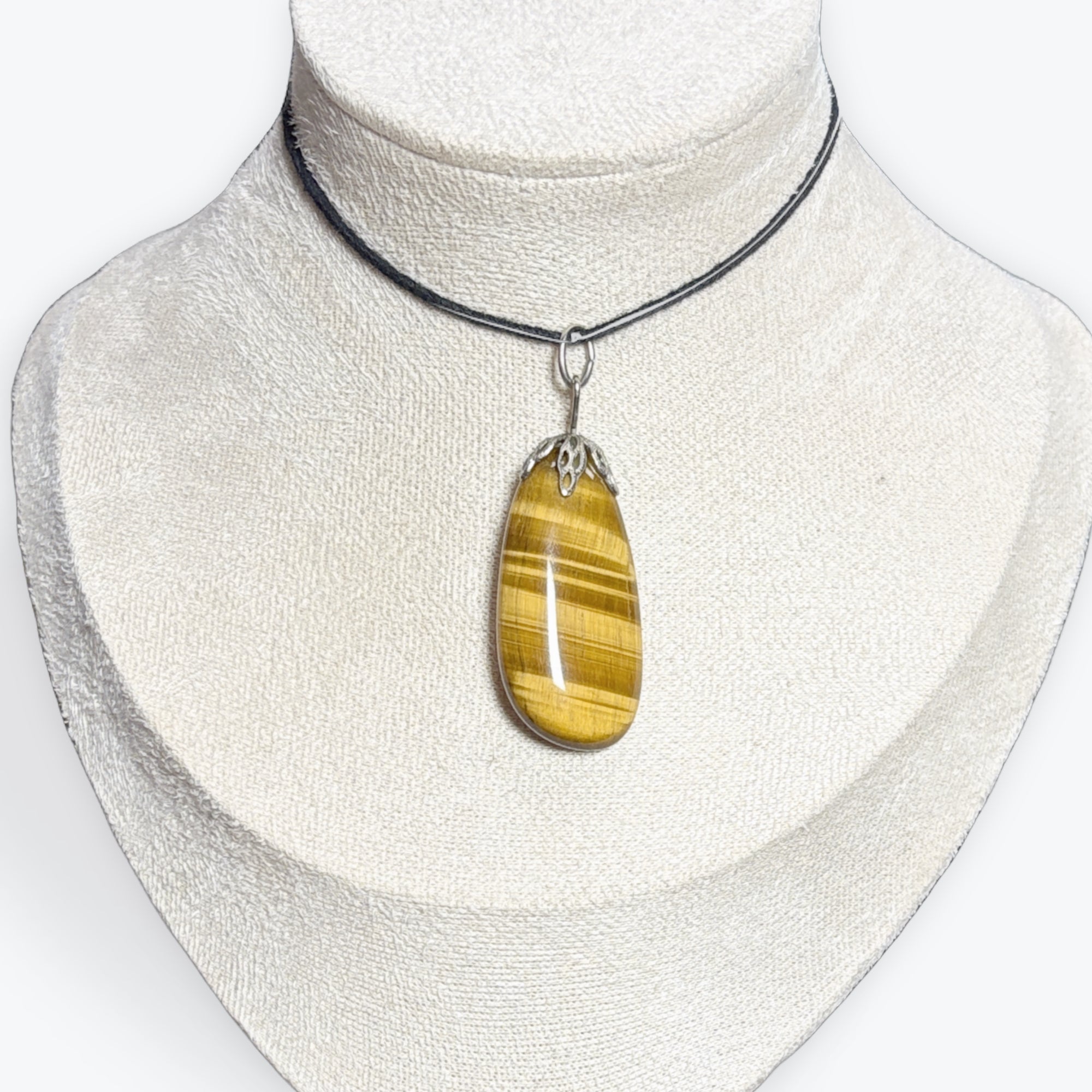 Pendentif Oeil De Tigre Libre