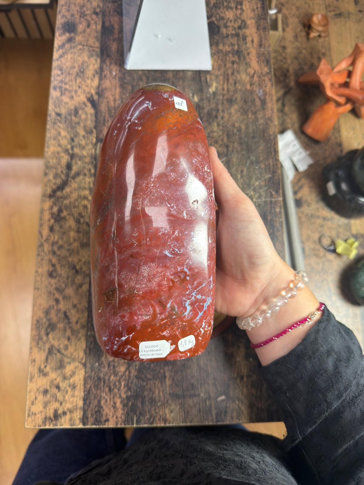 1,8 kg | Menhir en Jaspe rouge XXL | 20x9cm