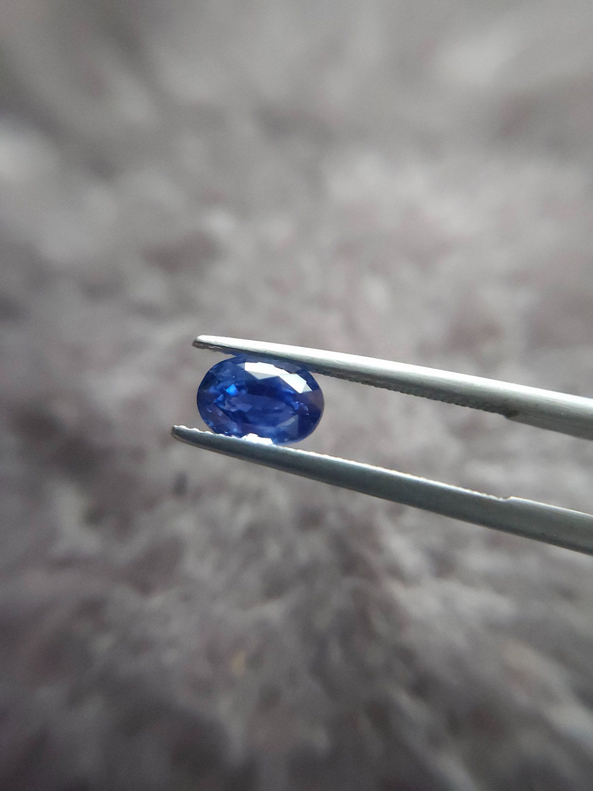 Pièce de collection en Saphir Naturel 2,15 carats – provenance Sri Lanka