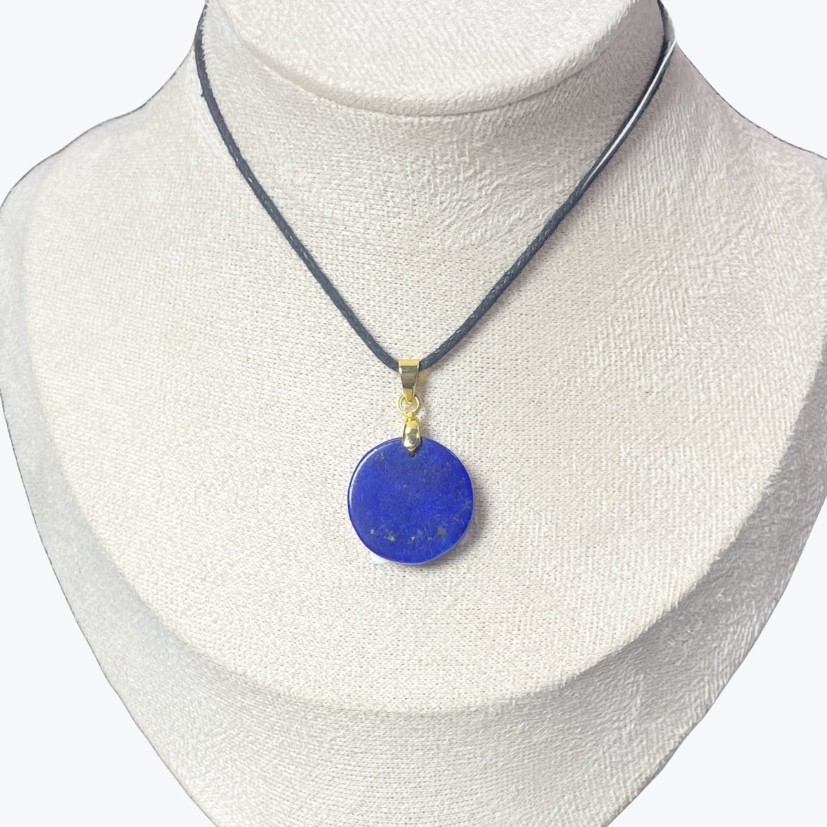 Pendentif Lapis Lazuli Ovale — 1,9 à 3,4 cm
