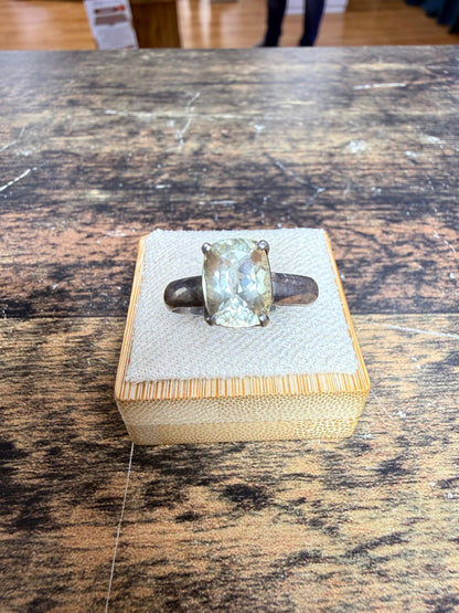 Bague citrine rectangulaire