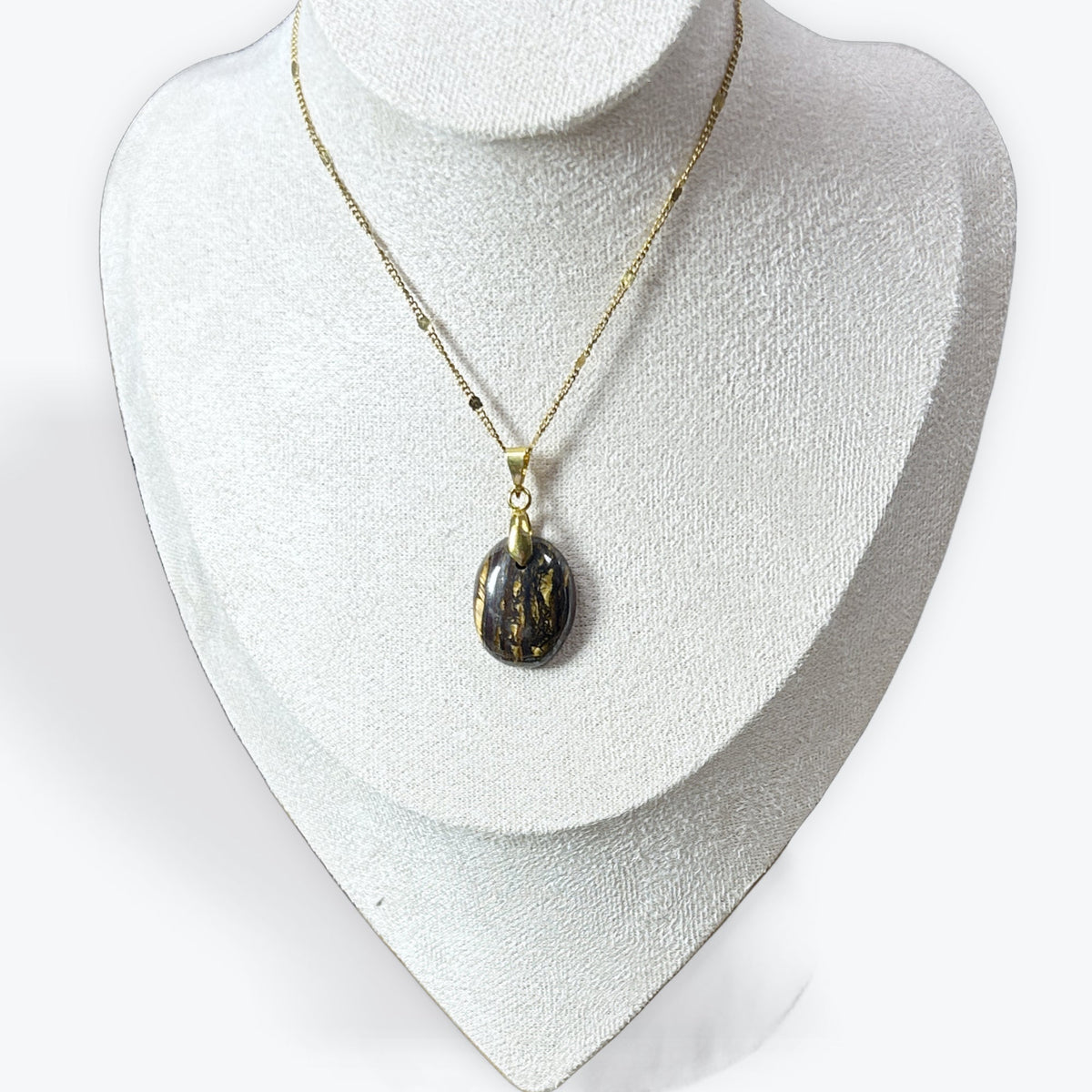 Oeil de fer - Pendentifs naturelle