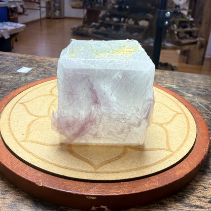 Cube en sélénite naturelle du Maroc, faces polies – 4x4 cm – 25 g