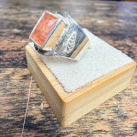 Bague Tourmaline orange avec décors  en fleurs
