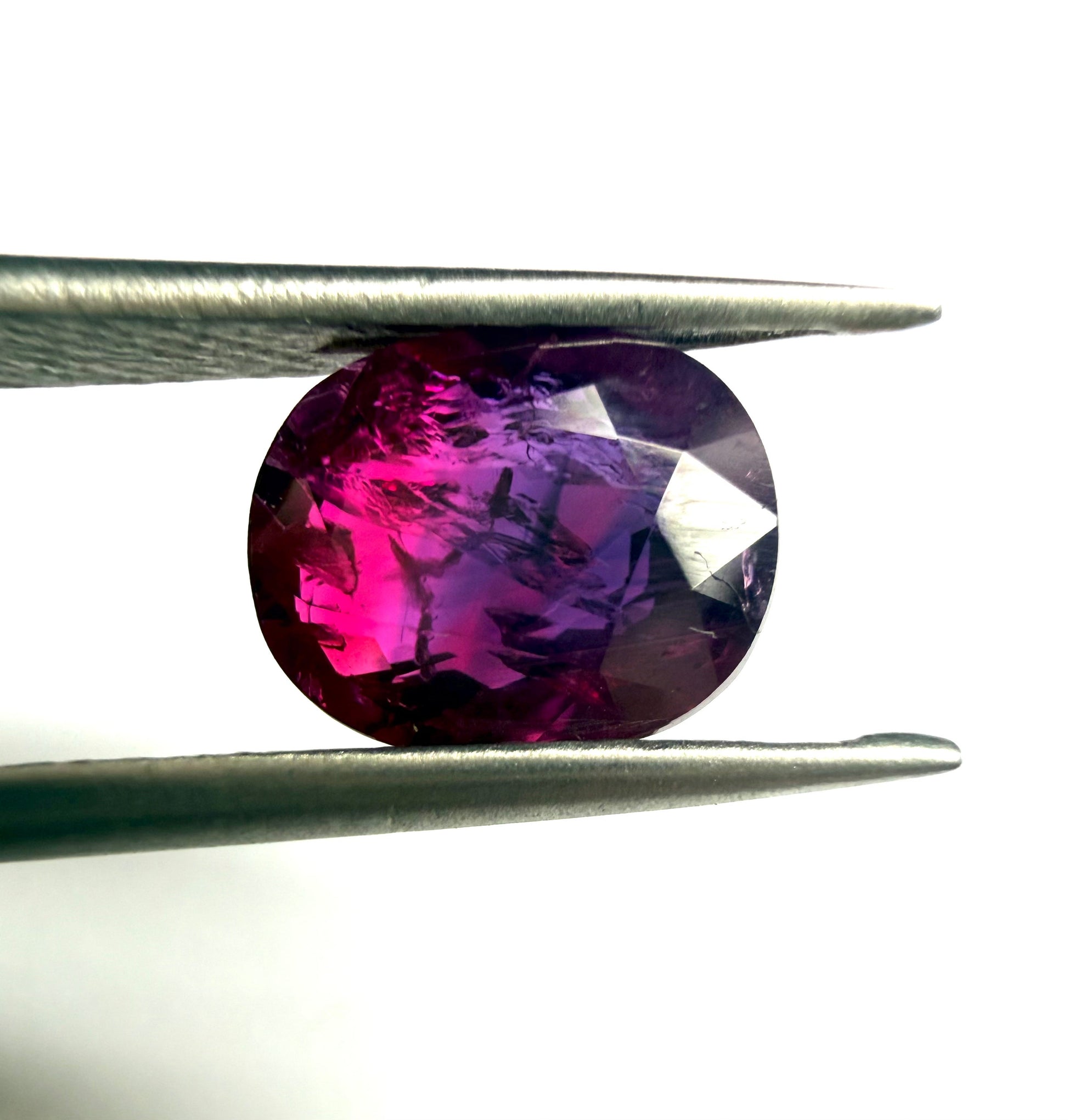 Gemme Rubis Ovale 2,07 Carats