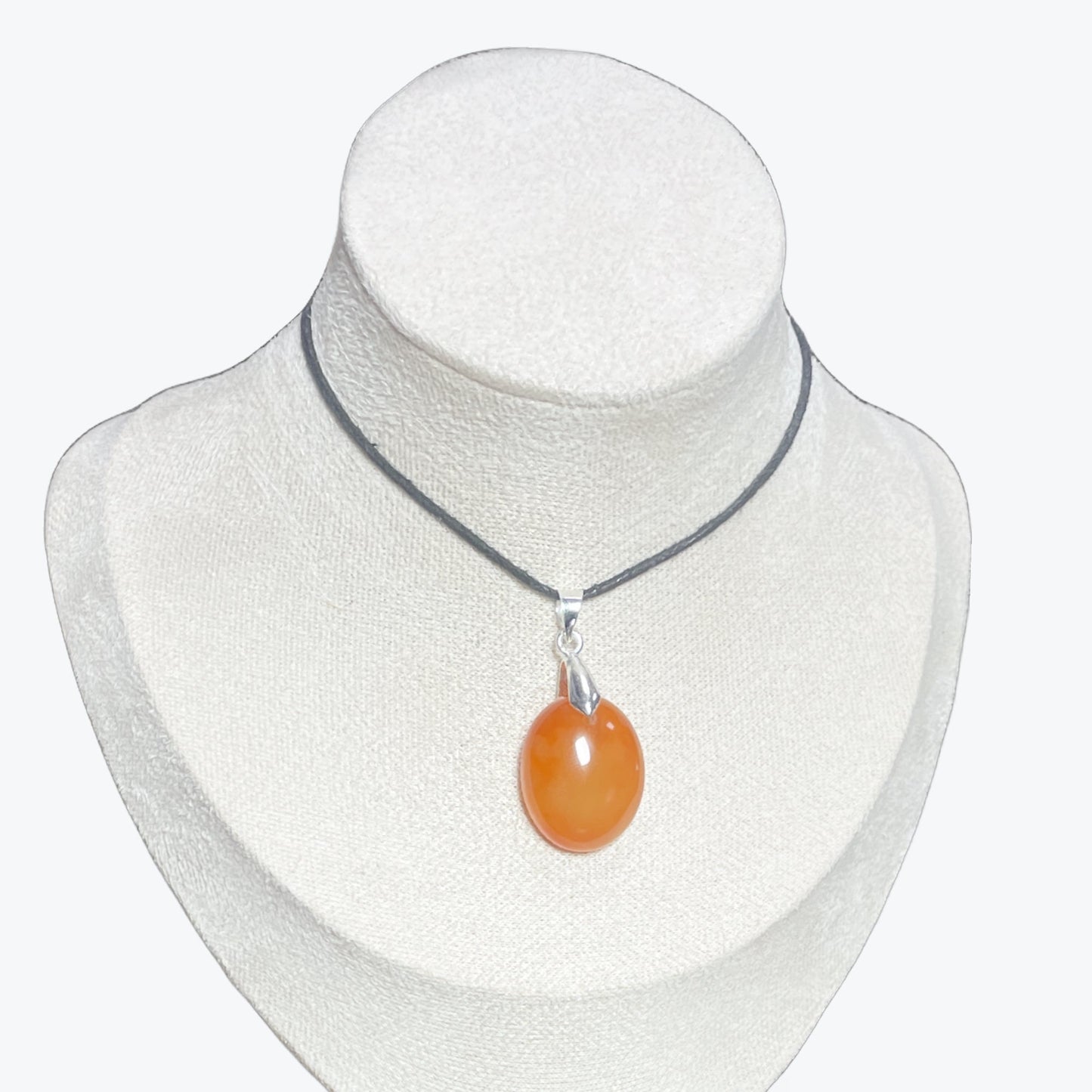 Pendentif cornaline ovale
