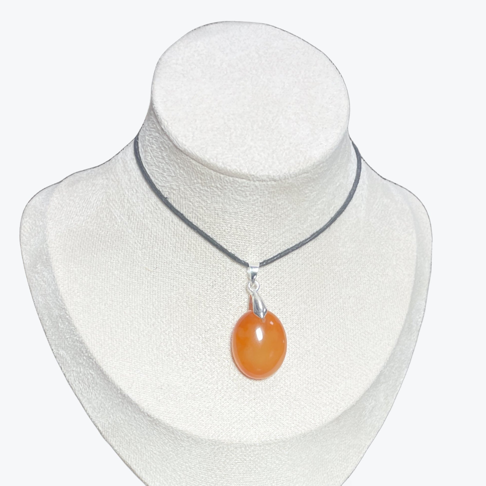 Pendentif cornaline ovale