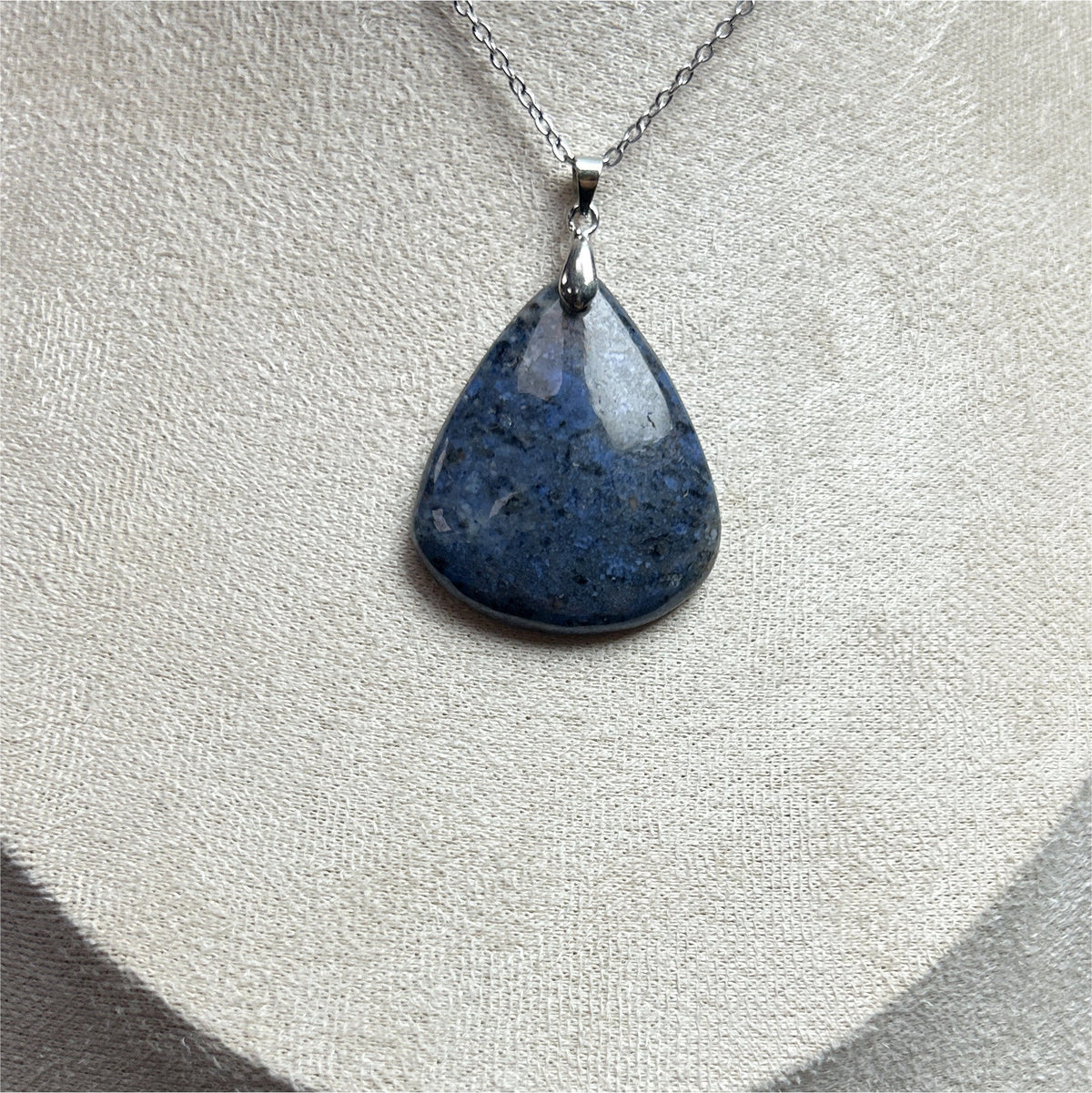 Pendentif Goutte - Dumortierite en Cabochon avec Bélière Acier Inoxydable – photo 3
