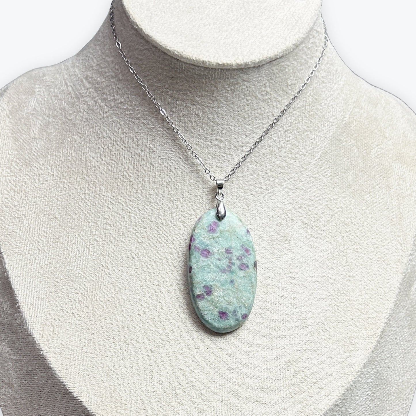 Pendentif - Rubis sur Fuchsite avec Bélière en Acier Inox