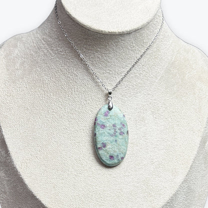 Pendentif - Rubis sur Fuchsite avec Bélière en Acier Inox