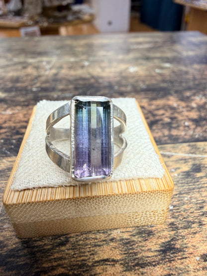 Bague chevalière ouverte Tourmaline rose