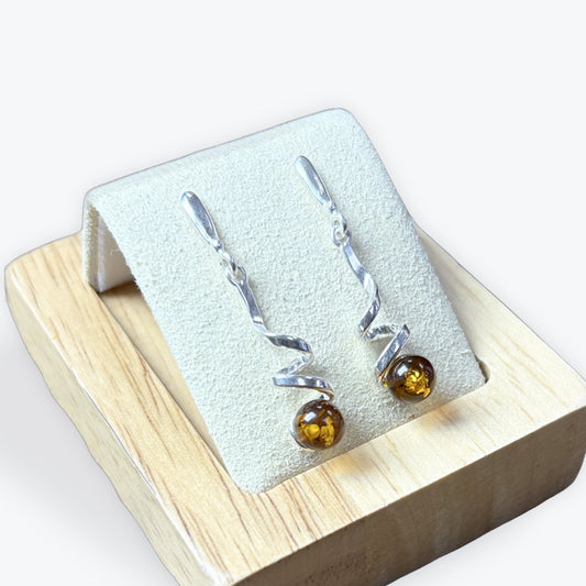 Boucle d'oreilles pendante torsadée en perle d'Ambre et Argent 925