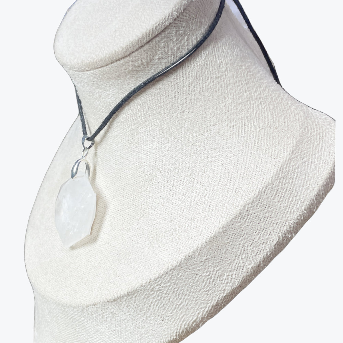 Pendentif Cristal de roche hexagone facetté