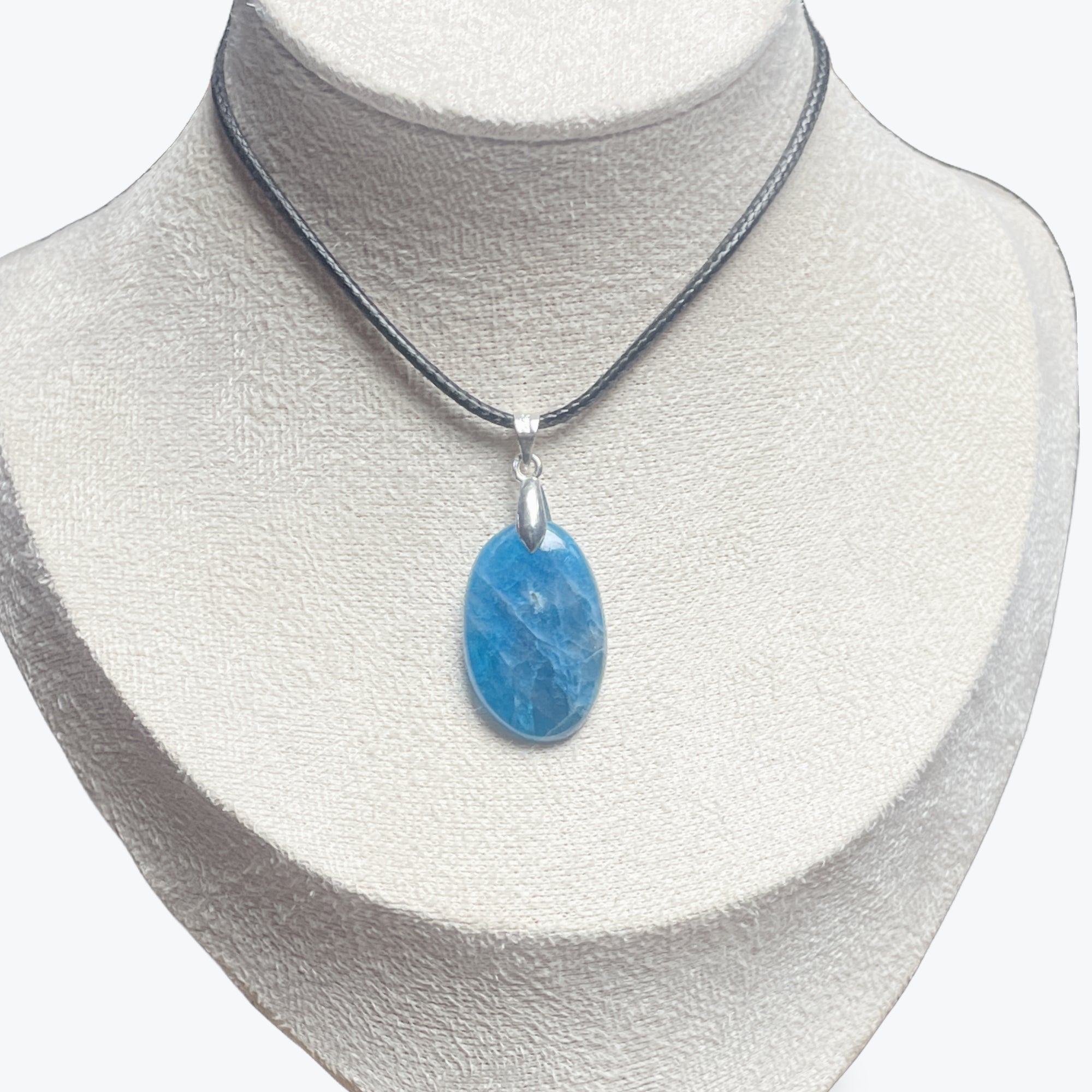 Pendentif Apatite bleu ovale