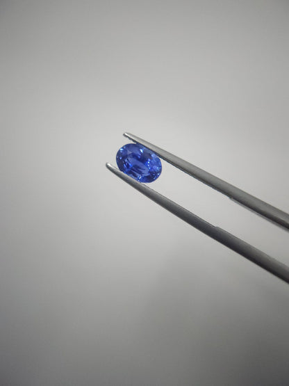 Pièce de collection en Saphir Naturel 2,15 carats – provenance Sri Lanka