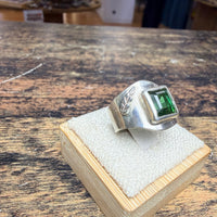 Bague Tourmaline verdélite design moderne vue alternative